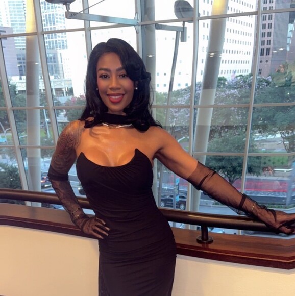 shaina_inc